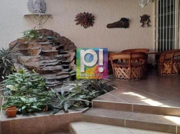 VENTA RESIDENCIA CON TERRAZA Y JARDINES EN LAS PACANDAS MORELIA CAS_5200 MOR/CM, Lomas de Vista Bella