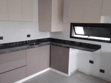 Venta Rivadavia Departamentos De 1 Y 2 Dormitorios Con Cochera Y Balcn, Todos Los Servicios