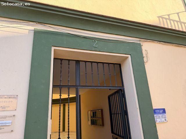 VENTA SIN POSESIÓN: Local comercial en el centro de Bollullos de la Mitación