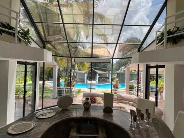 Venta/Alquiler Casa en la Urb. Guataparo