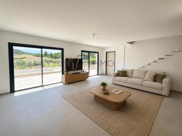 VENTABREN Maison neuve de 127.67m2 type 5 avec piscine et g