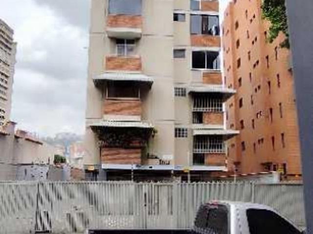 Venta/PH/Bello Monte/234 m²/3H+S/2B+S/2P