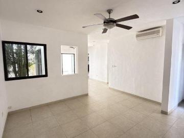 VENTA/RENTA CASA EN PRIVADA COCOYOLES CON NUMEROSAS AMENIDADES, PARQUES