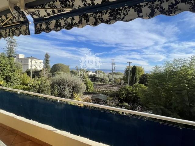 VENTE 3 PIECES AVEC VUE MER BEAULIEU SUR MER