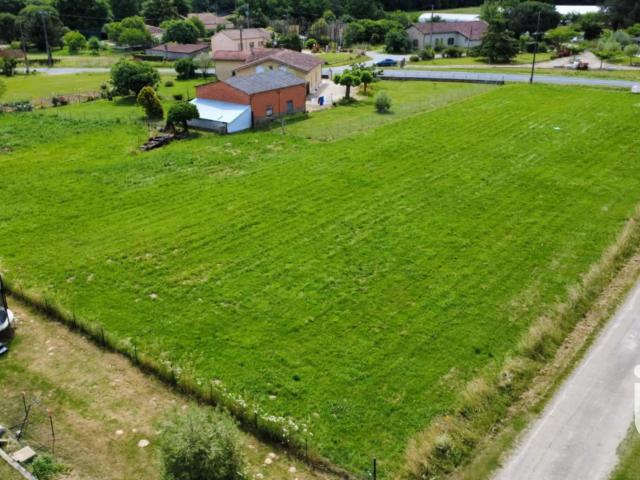 Vente Terrain à bâtir 1 427 m²