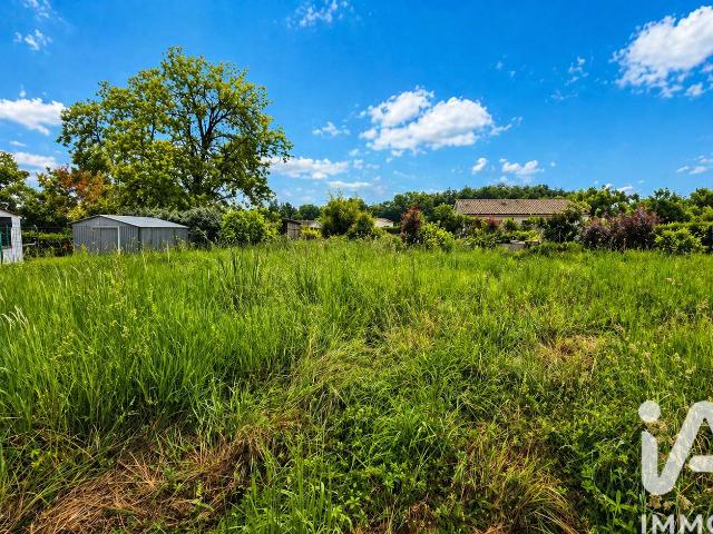 Vente Terrain à bâtir 566 m²