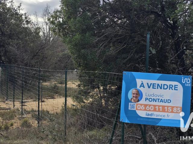 Vente Terrain à bâtir 834 m²