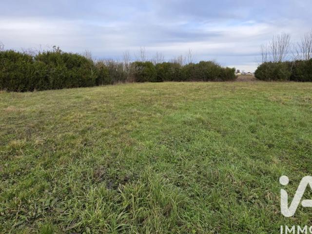 Vente Terrain à bâtir 897 m²