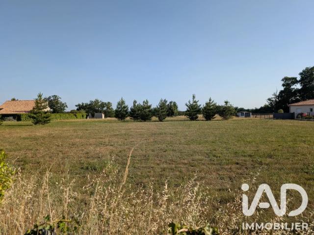 Vente Terrain à bâtir 911 m²
