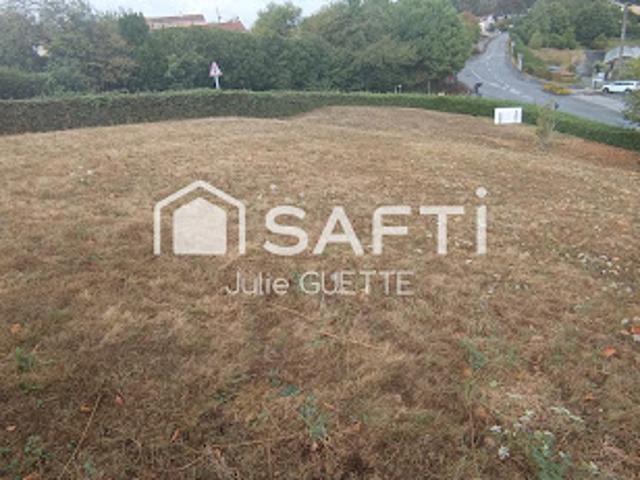 Vente Terrain constructible 1048 m2 Pouzauges