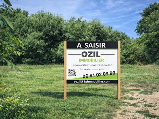 Vente Terrain constructible 1050 m2 Ners