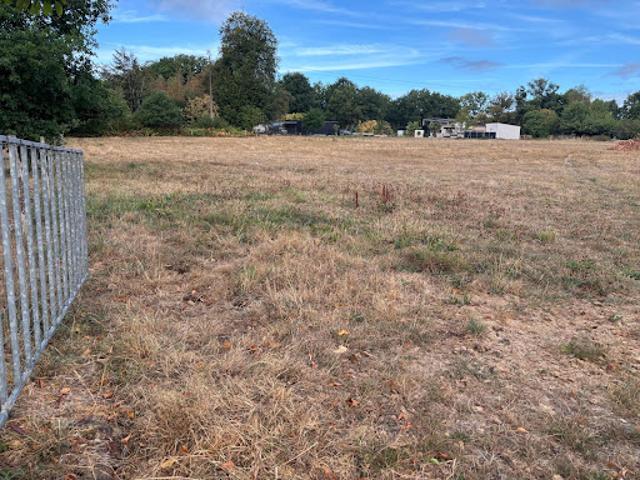 Vente Terrain constructible 1177 m2 Saint Gravé