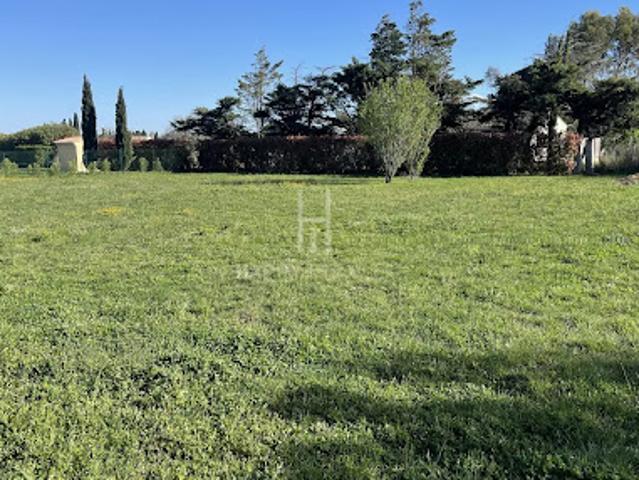 Vente Terrain constructible 1180 m2 Arles