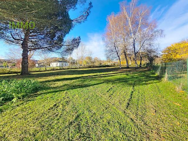 Vente Terrain constructible 1197 m2 Ardiège