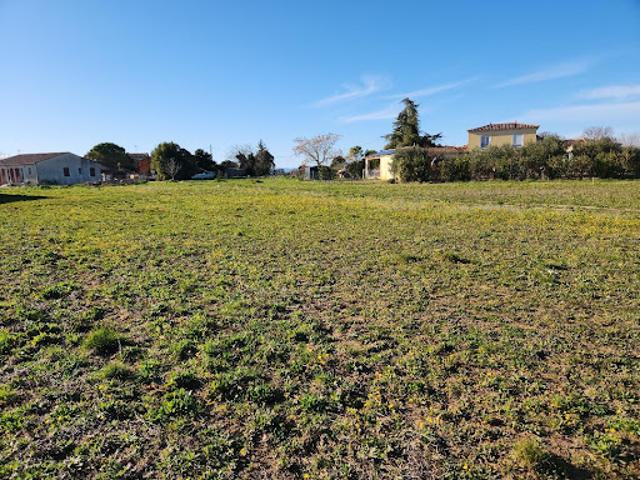 Vente Terrain constructible 1245 m2 Castelnau Valence