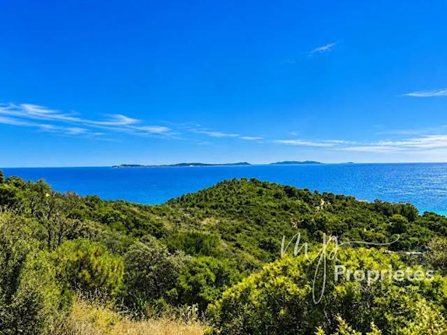 Vente Terrain constructible 1500 m2 Rayol Canadel sur Mer
