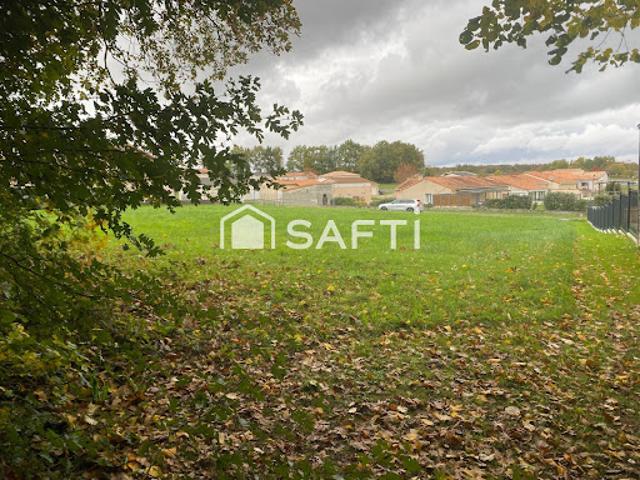 Vente Terrain constructible 1504 m2 Lhommaizé