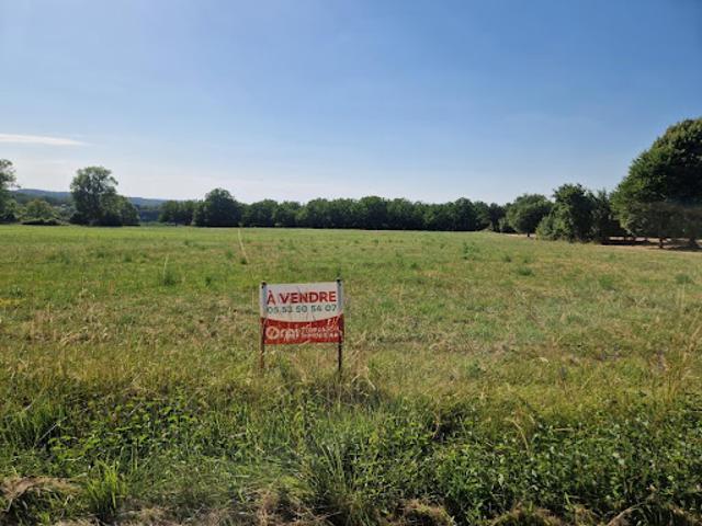 Vente Terrain 15320 m2 Nailhac