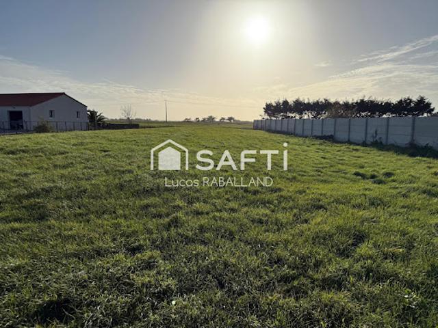 Vente Terrain constructible 1695 m2 Bouin