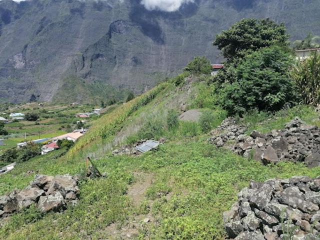 Vente Terrain constructible 1698 m2 Cilaos