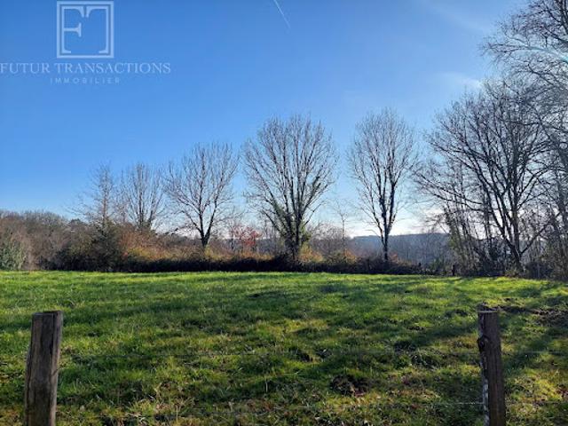 Vente Terrain constructible 1600 m2 Saint Pierre de Côle