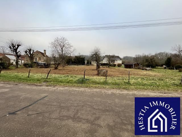 Vente Terrain constructible 1756 m2 Corrombles