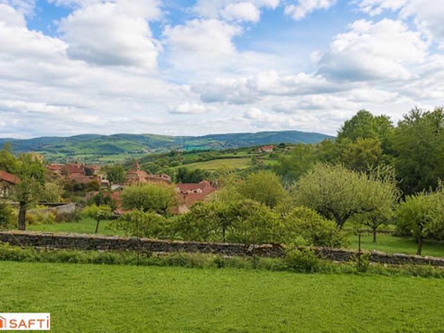 Vente Terrain constructible 1800 m2 Jalogny