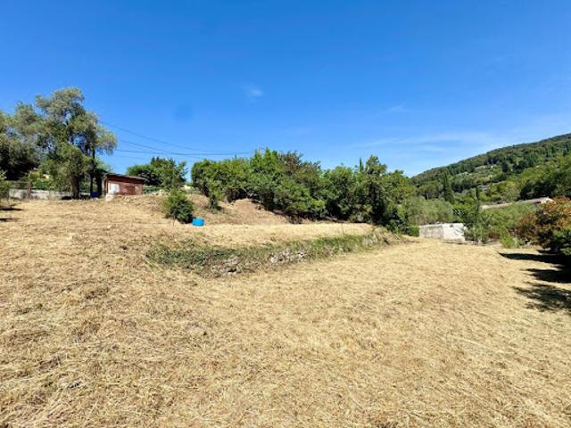 Vente Terrain constructible 2087 m2 Grasse