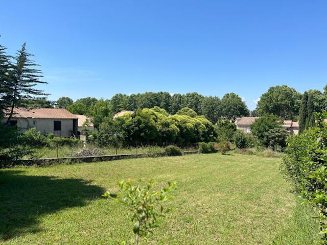 Vente Terrain constructible 304 m2 Montbazin