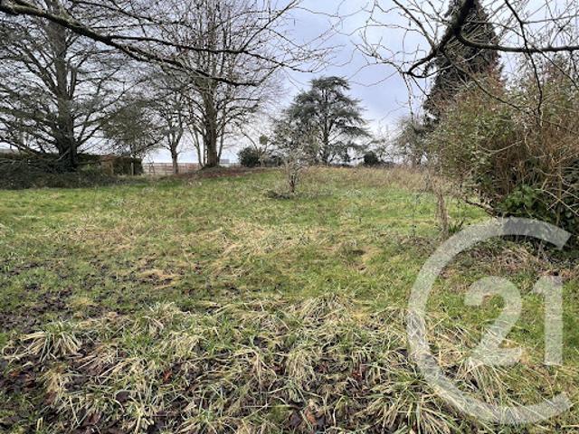 Vente Terrain constructible 3000 m2 Villegats