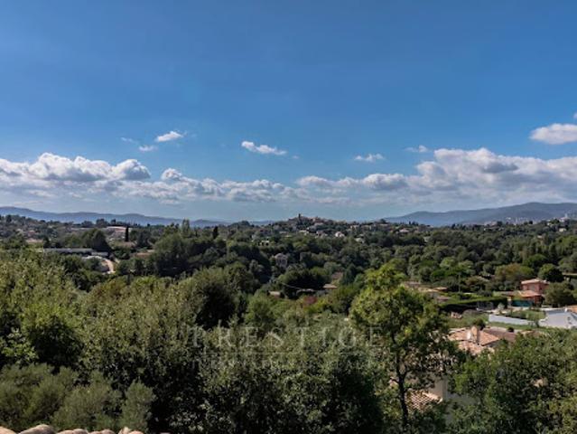 Vente Terrain constructible 3300 m2 Châteauneuf Grasse