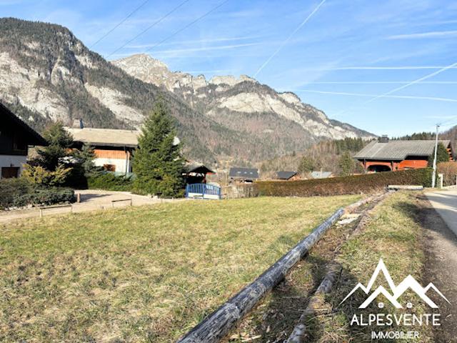 Vente Terrain constructible 374 m2 Le Biot