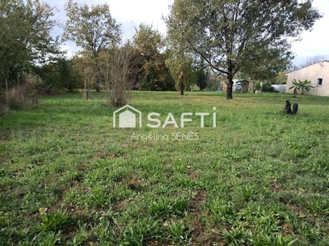 Vente Terrain constructible 400 m2 Cartelègue