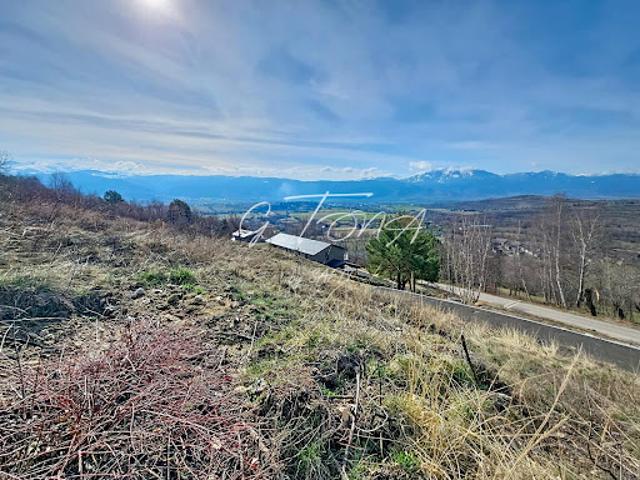 Vente Terrain constructible 400 m2 Enveitg
