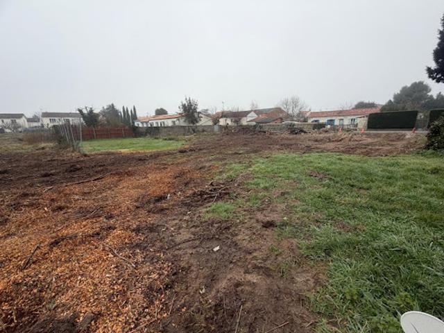 Vente Terrain constructible 459 m2 Saintes