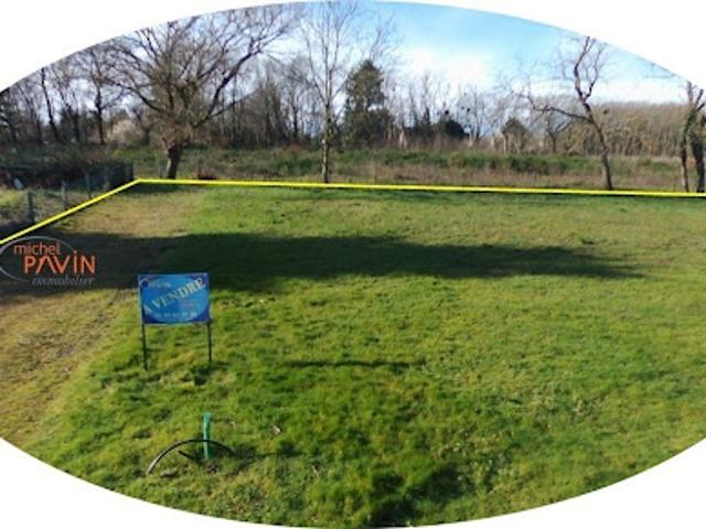 Vente Terrain 1804 m2 La Guerche sur l'Aubois