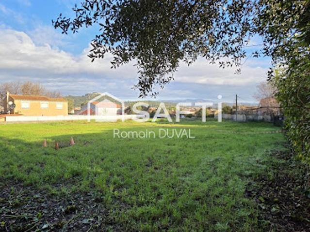 Vente Terrain constructible 586 m2 Six Fours les Plages