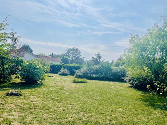 Vente Terrain constructible 608 m2 Saint Romain de Jalionas