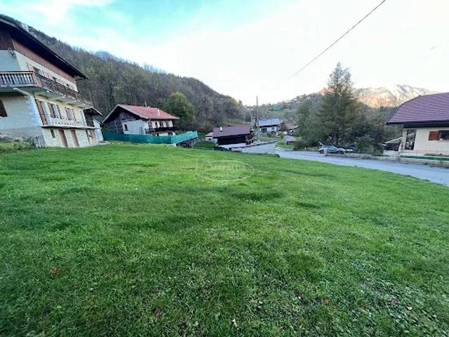 Vente Terrain constructible 622 m2 Brizon