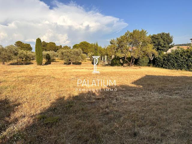 Vente Terrain constructible 651 m2 La Fare les Oliviers