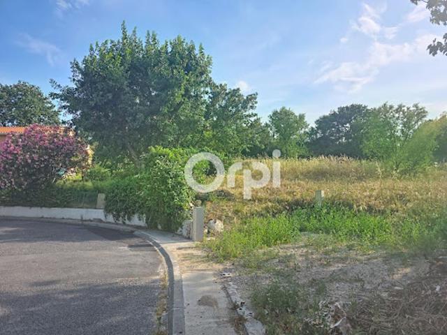 Vente Terrain constructible 675 m2 Canohès