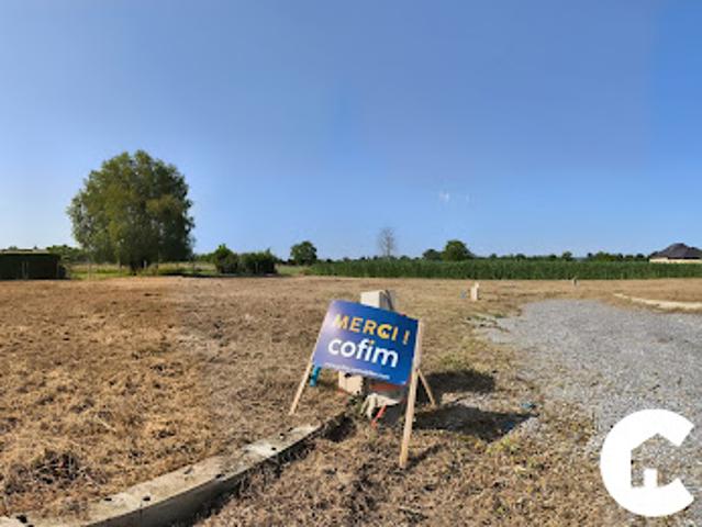 Vente Terrain constructible 700 m2 Bourdettes