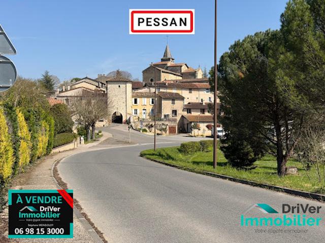 Vente Terrain constructible 747 m2 Pessan