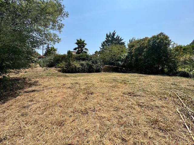 Vente Terrain constructible 740 m2 La Roquette sur Siagne