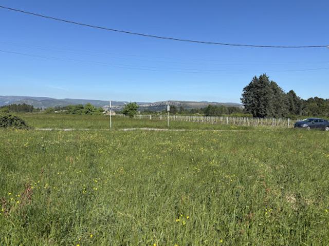 Vente Terrain constructible 758 m2 Saint Etienne de Fontbellon