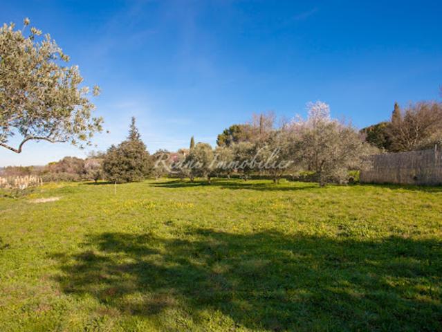 Vente Terrain constructible 781 m2 Lagnes
