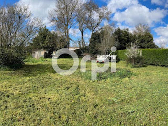 Vente Terrain constructible 783 m2 Saint laurent de la pree