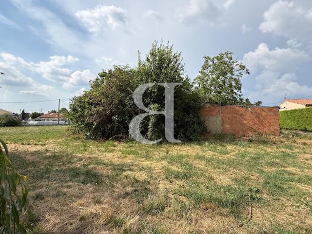 Vente Terrain 810 m2 Valreas