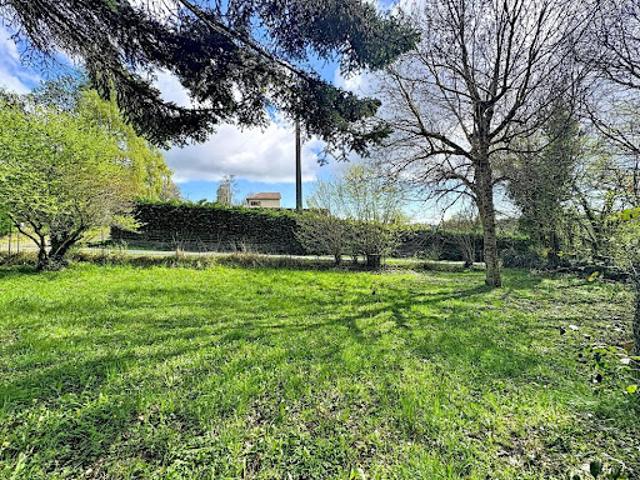 Vente Terrain constructible 836 m2 Volvic