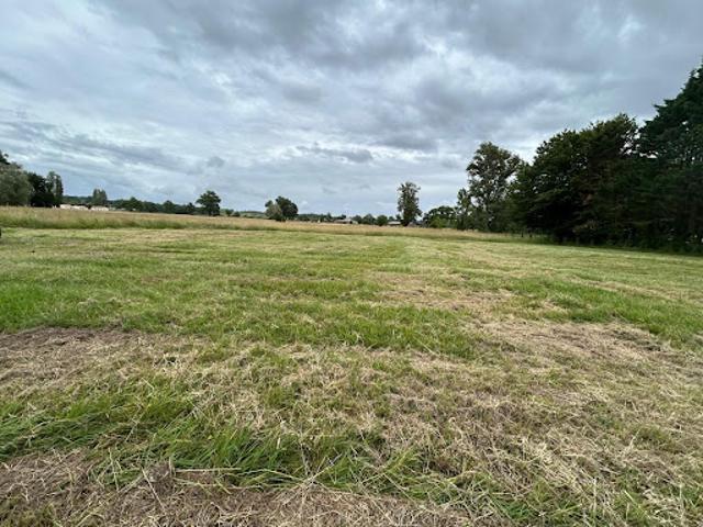 Vente Terrain constructible 972 m2 Saint Savin